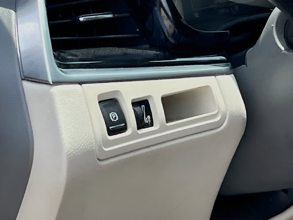 2024 Cadillac XT6 photo 10 of 35