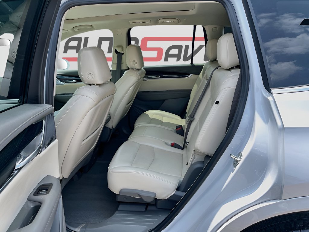 2024 Cadillac XT6 photo 26 of 35