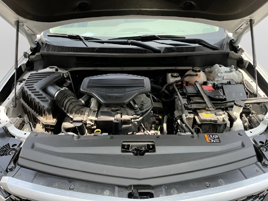 2024 Cadillac XT6 photo 33 of 35