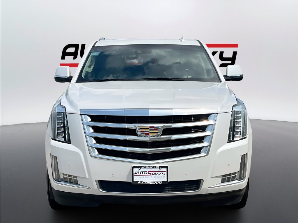 2019 Cadillac Escalade photo 2 of 37