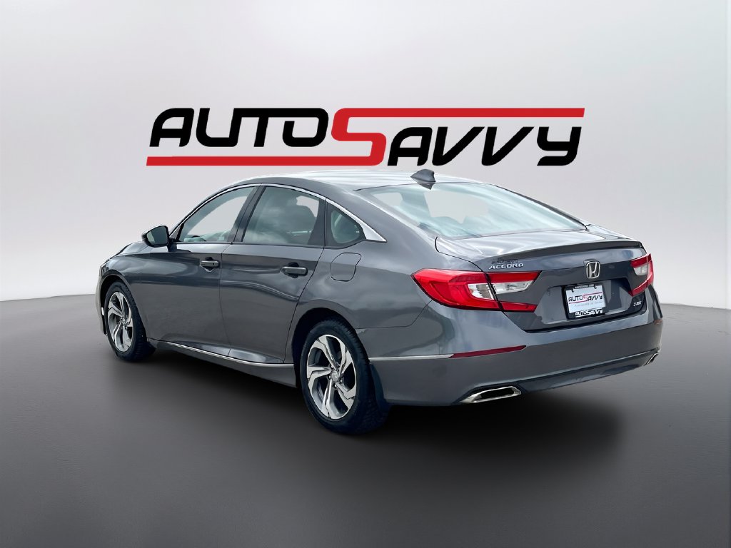 2018 Honda Accord photo 5 of 33