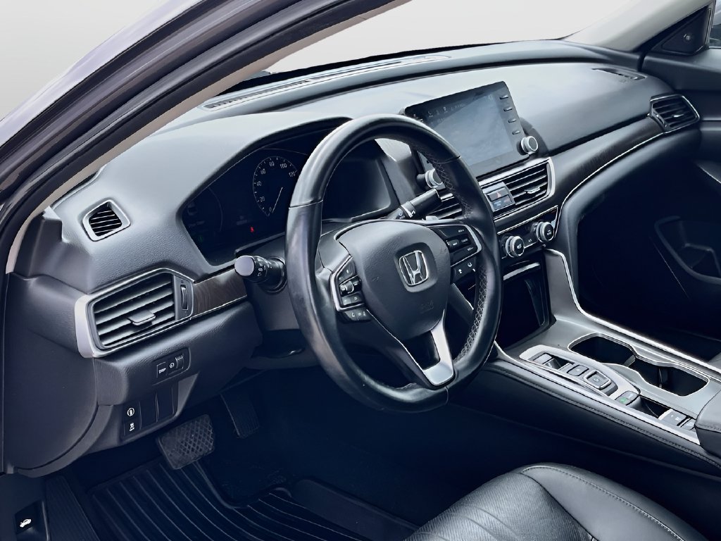 2018 Honda Accord photo 9 of 33