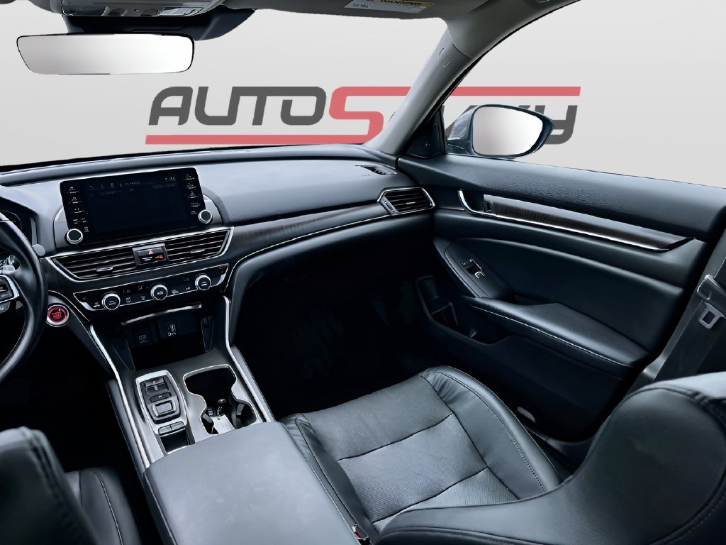 2018 Honda Accord photo 23 of 33