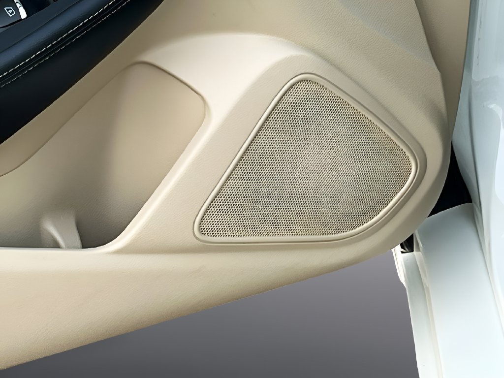 2022 Nissan Maxima photo 19 of 35