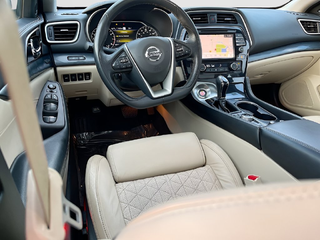 2022 Nissan Maxima photo 24 of 35
