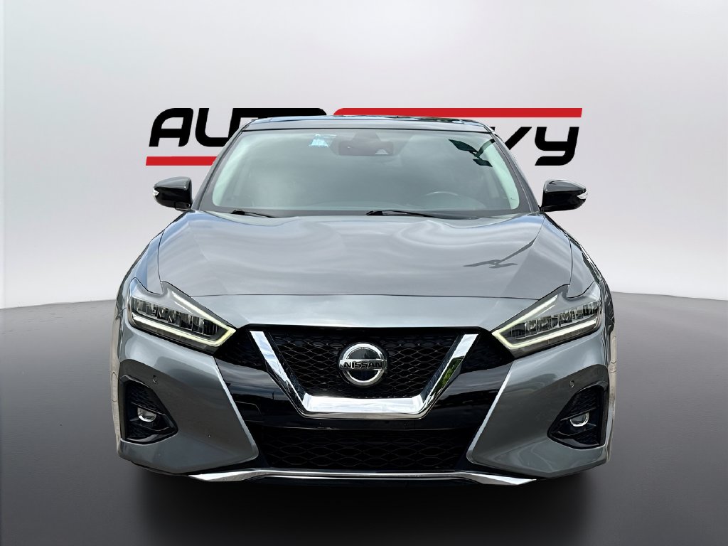 2022 Nissan Maxima photo 2 of 34