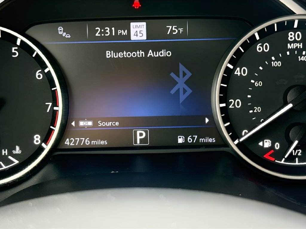 2022 Nissan Maxima photo 12 of 34