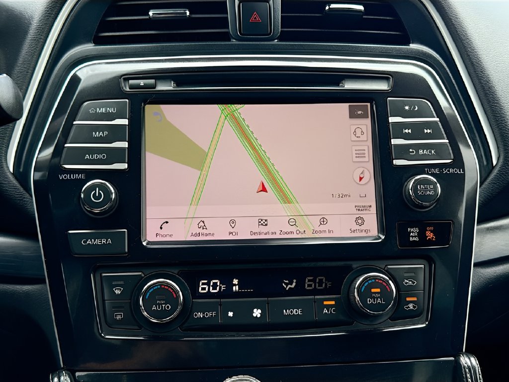 2022 Nissan Maxima photo 13 of 34