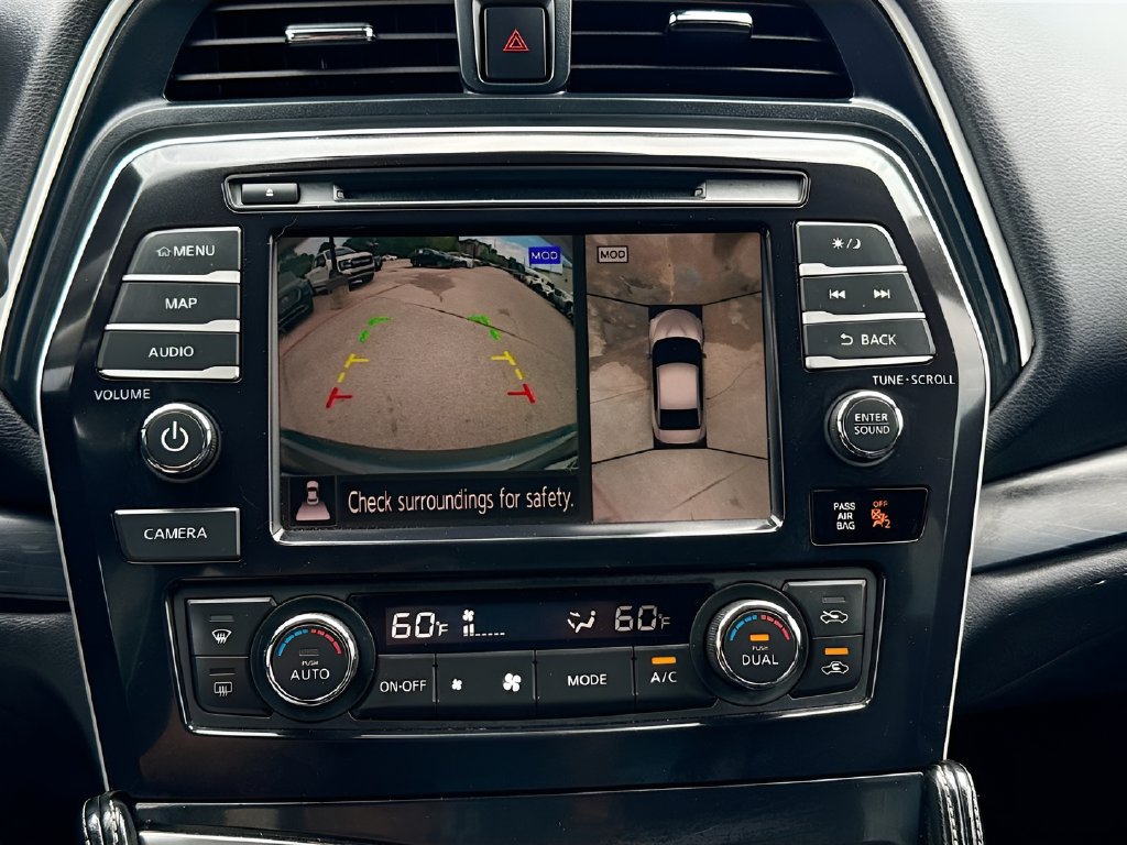 2022 Nissan Maxima photo 14 of 34