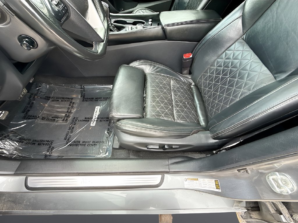 2022 Nissan Maxima photo 20 of 34
