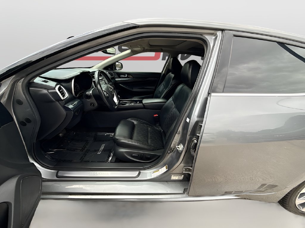 2022 Nissan Maxima photo 22 of 34