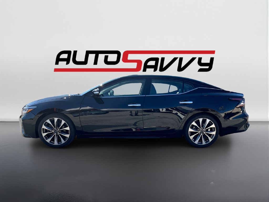 2023 Nissan Maxima photo 4 of 33