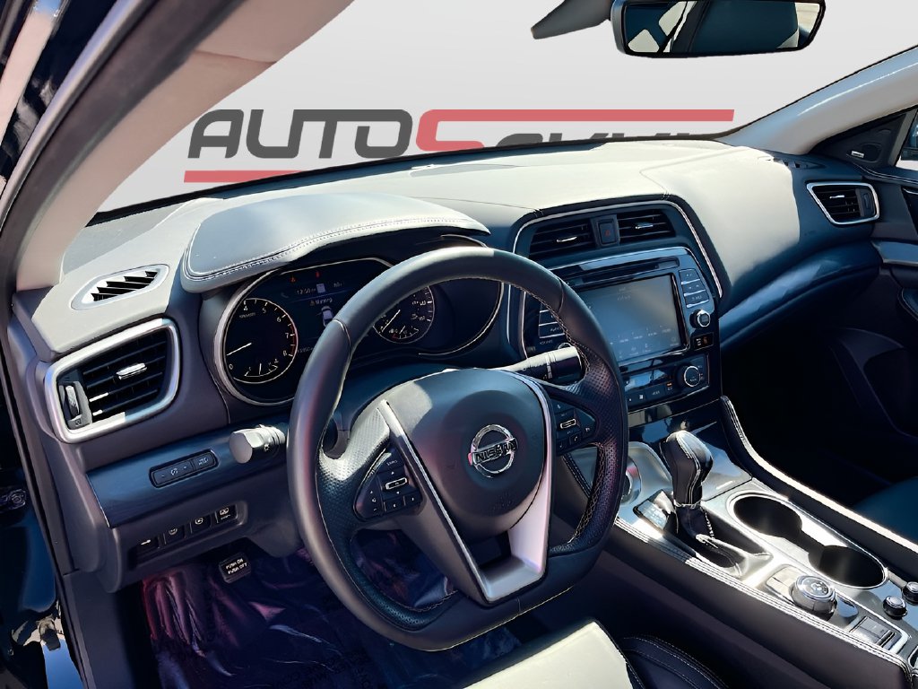 2023 Nissan Maxima photo 9 of 33