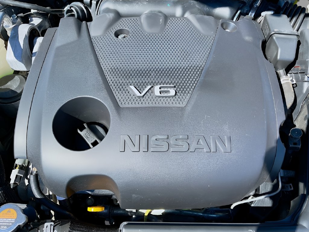 2023 Nissan Maxima photo 31 of 33