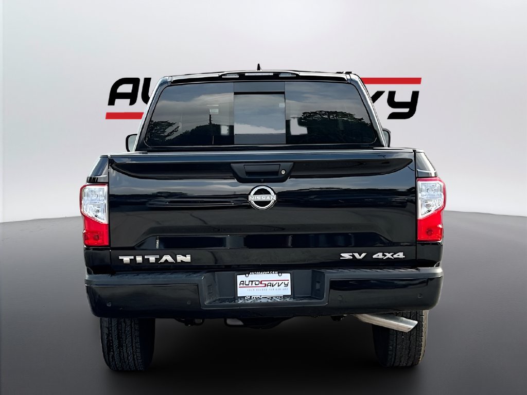 2024 Nissan Titan photo 6 of 29