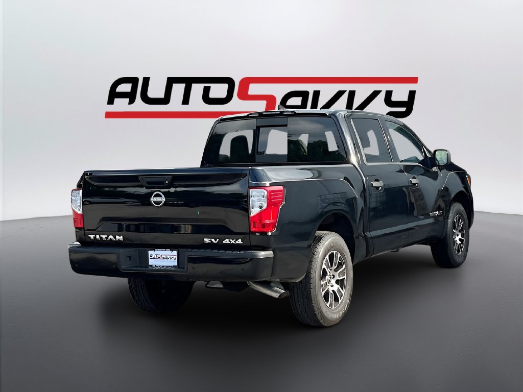 2024 Nissan Titan photo 7 of 29