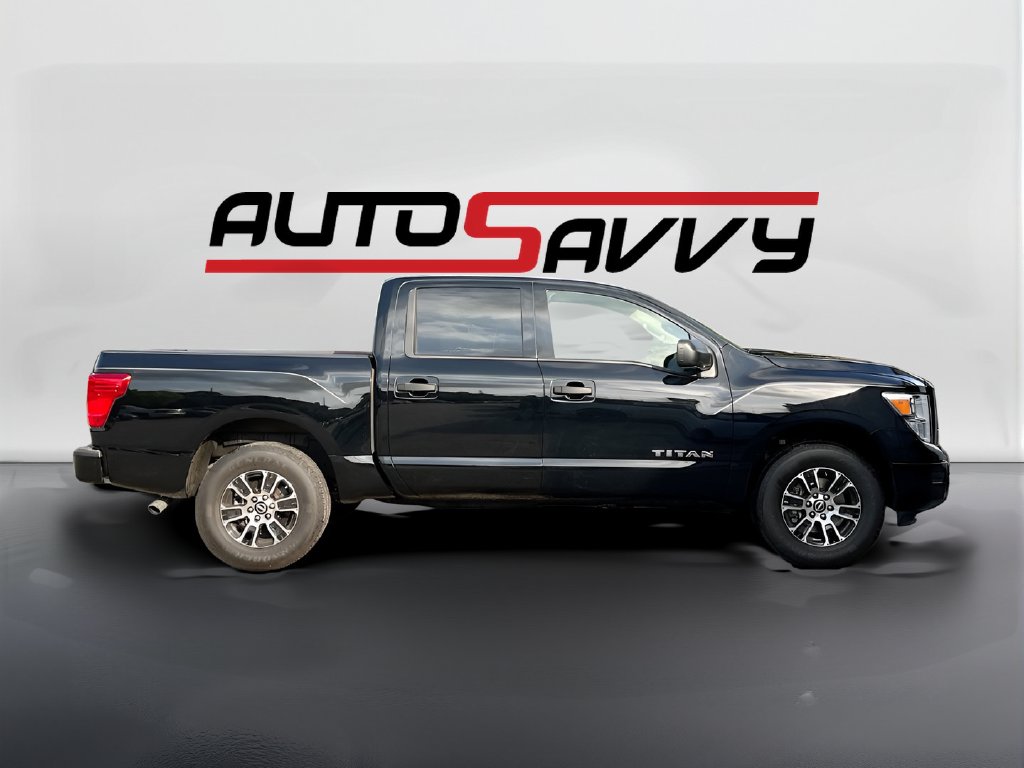 2024 Nissan Titan photo 8 of 29