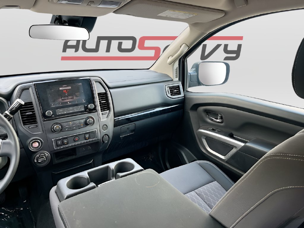 2024 Nissan Titan photo 21 of 29
