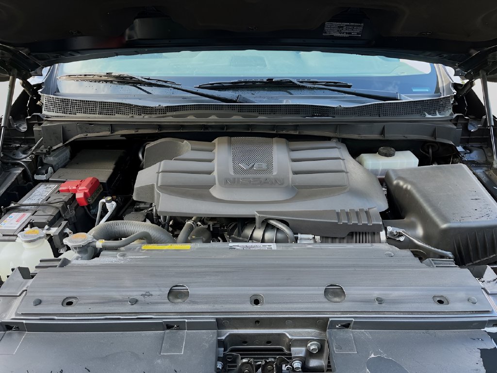 2024 Nissan Titan photo 27 of 29