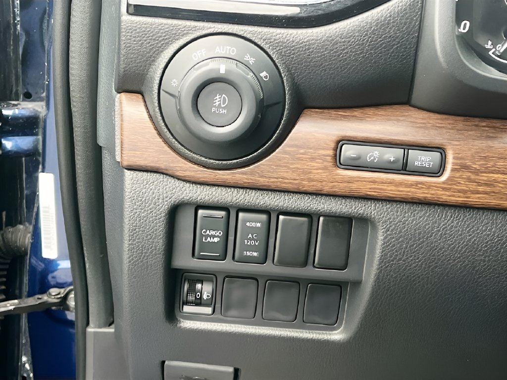 Used 2023 Deep Blue Pearl Nissan Platinum Reserve image 10