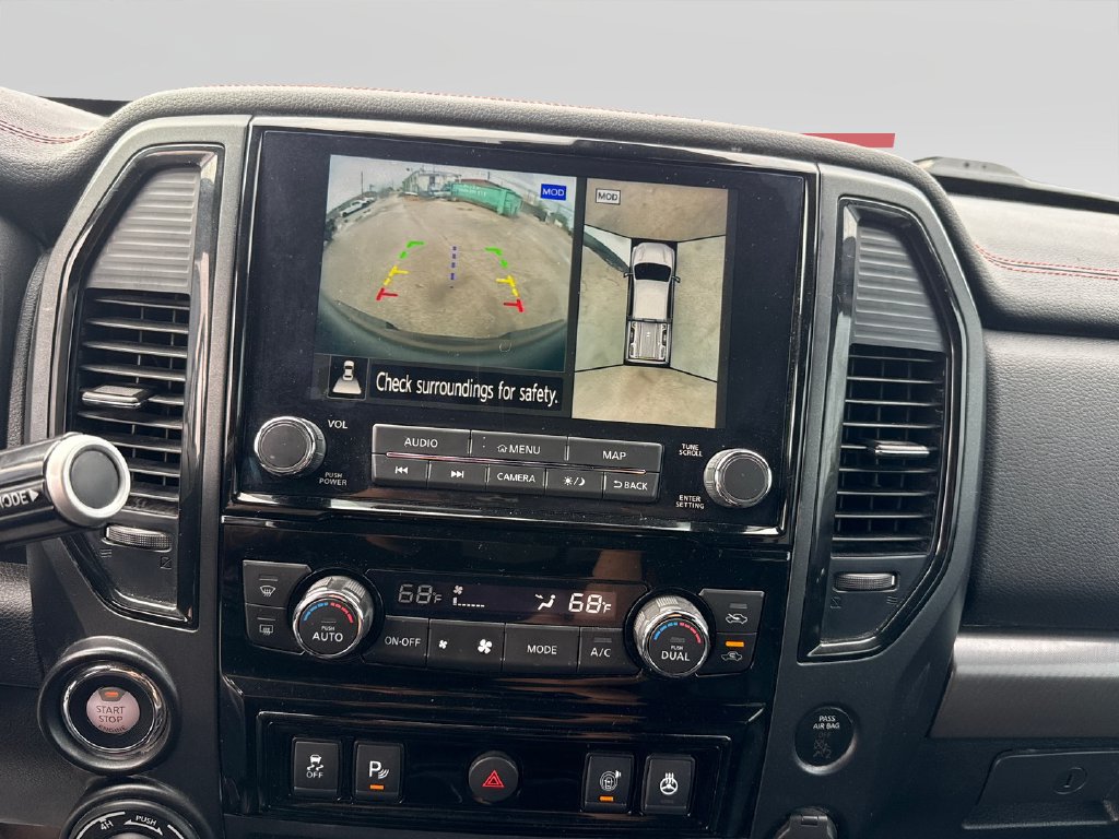 2023 Nissan Titan photo 14 of 18
