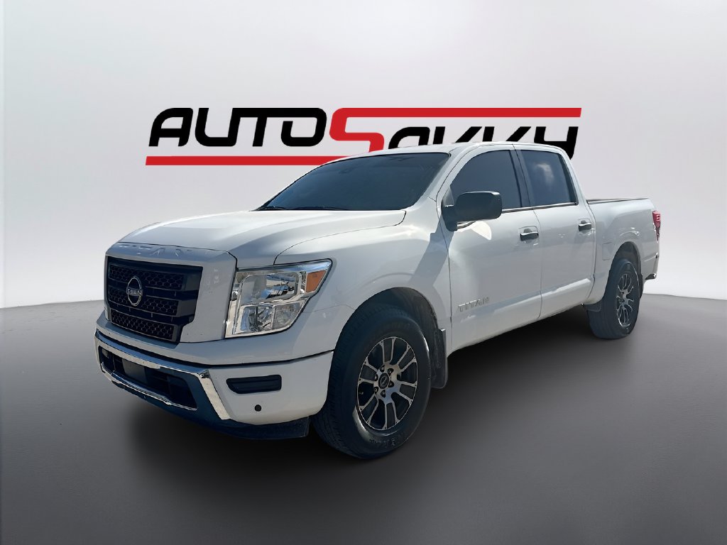 2024 Nissan Titan photo 3 of 31