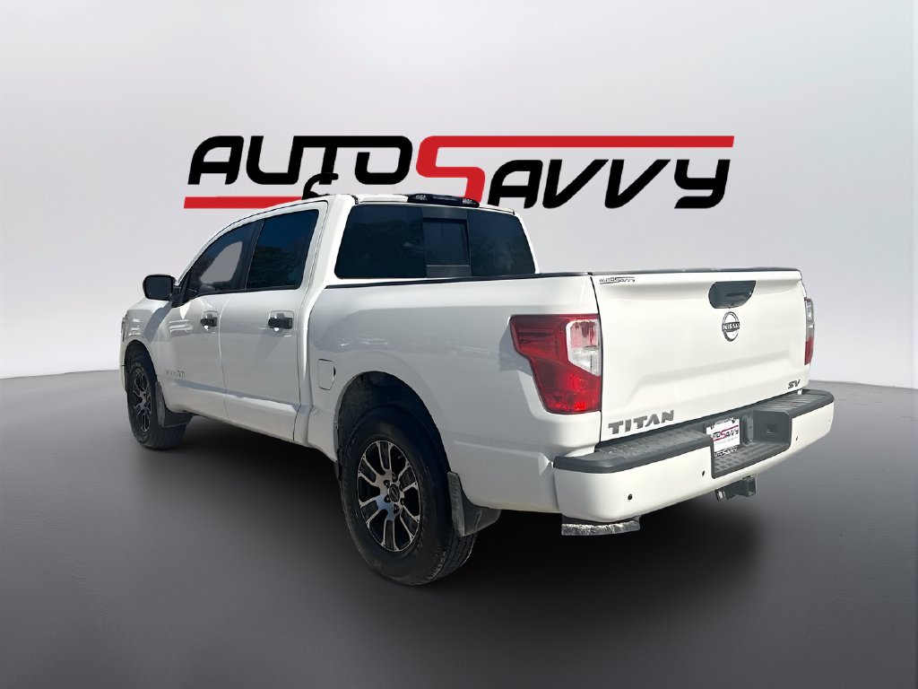 2024 Nissan Titan photo 5 of 31