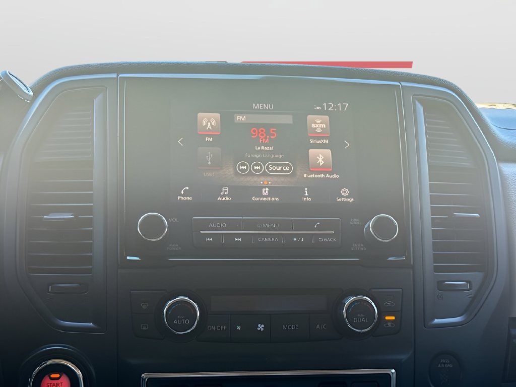 2024 Nissan Titan photo 14 of 31