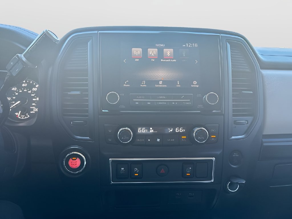 2024 Nissan Titan photo 15 of 31