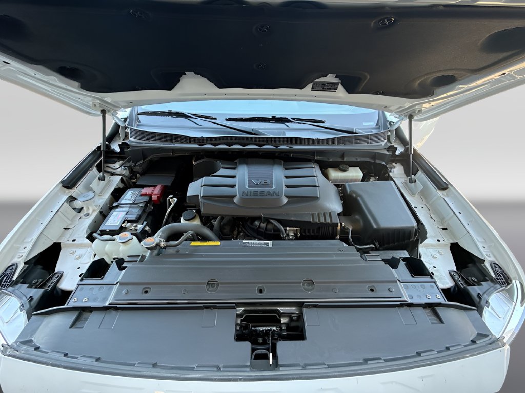 2024 Nissan Titan photo 29 of 31