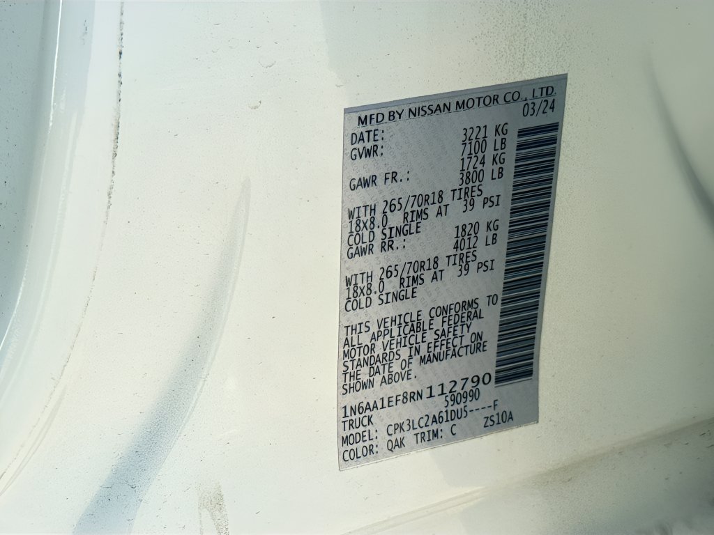 2024 Nissan Titan photo 31 of 31