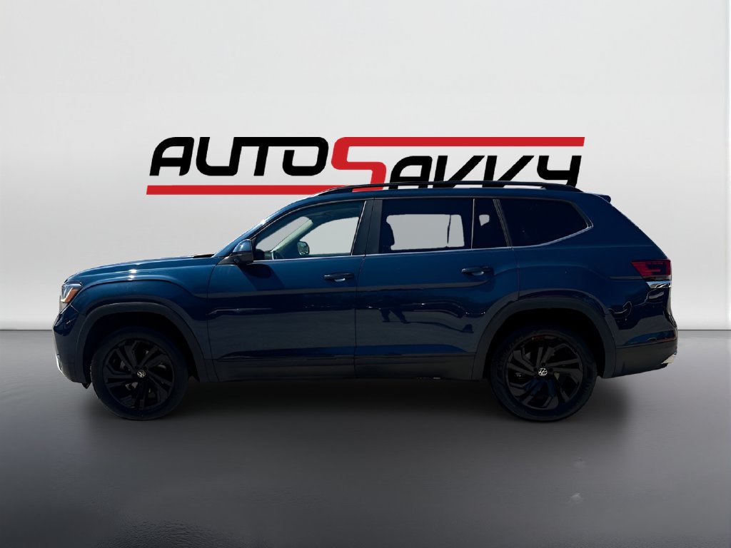 2023 Volkswagen Atlas photo 4 of 33