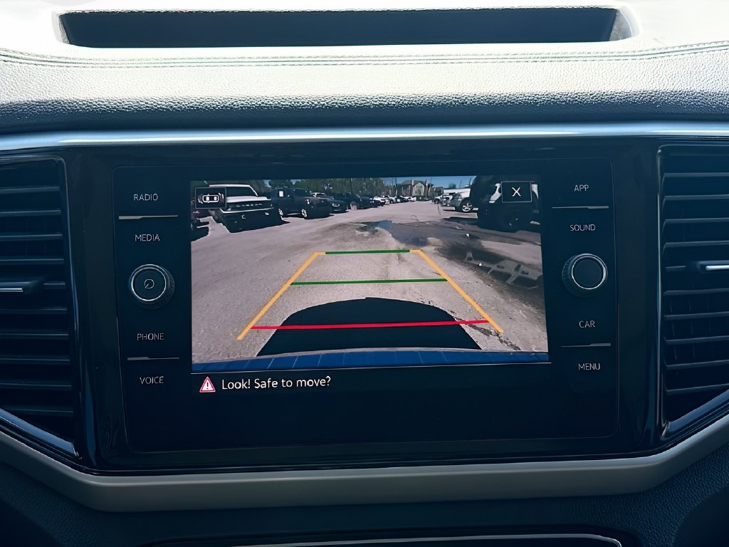 2023 Volkswagen Atlas photo 13 of 33