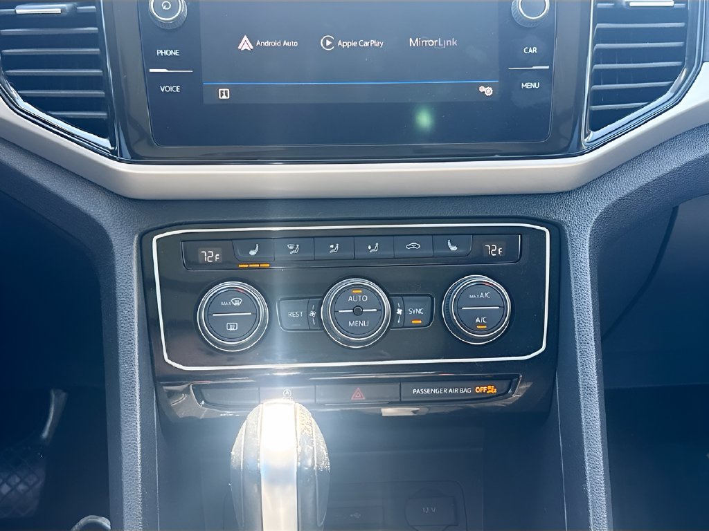2023 Volkswagen Atlas photo 19 of 33