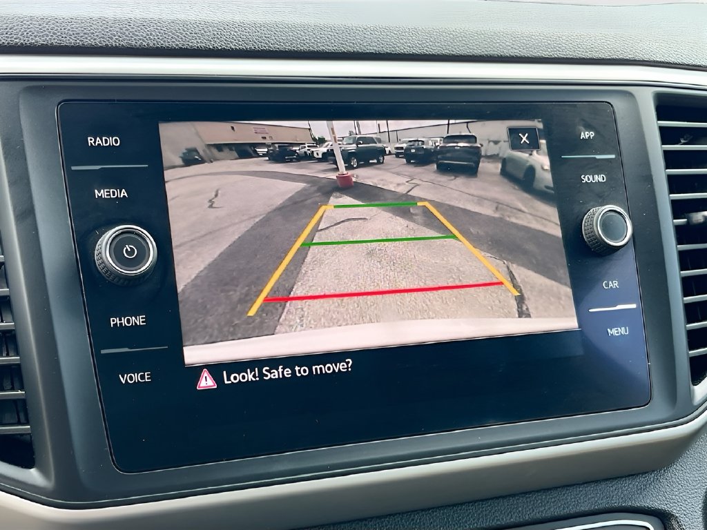 2021 Volkswagen Atlas Cross Sport photo 13 of 31