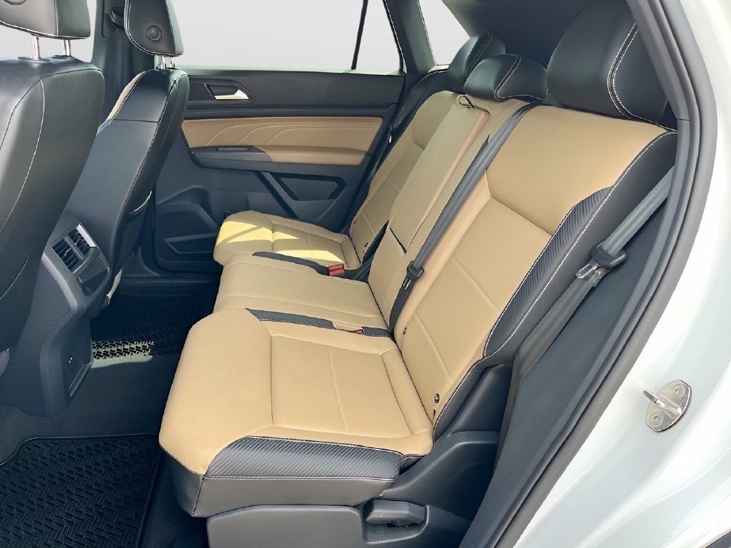 2021 Volkswagen Atlas Cross Sport photo 23 of 31