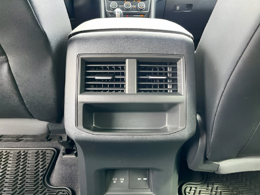2021 Volkswagen Atlas Cross Sport photo 24 of 31