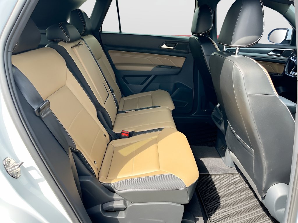 2021 Volkswagen Atlas Cross Sport photo 26 of 31