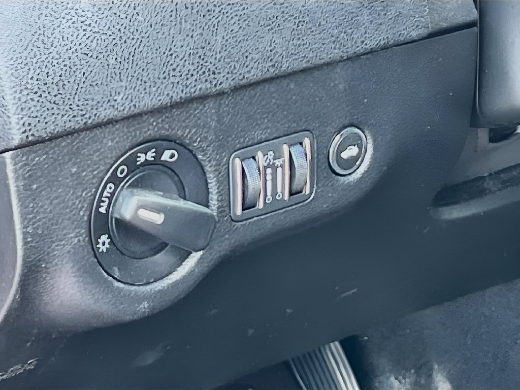 2023 Dodge Charger photo 10 of 32