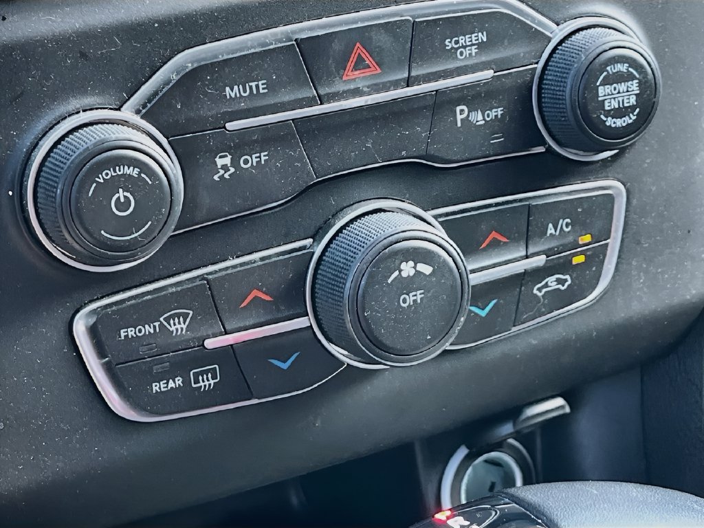 2023 Dodge Charger photo 15 of 32