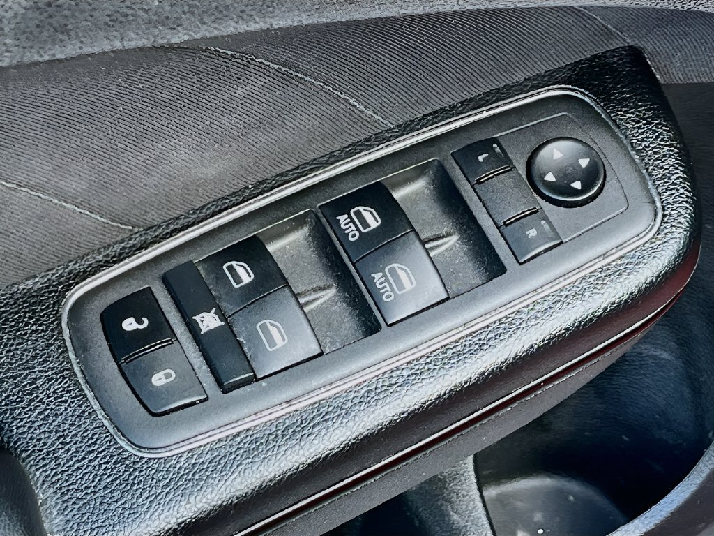 2023 Dodge Charger photo 17 of 32