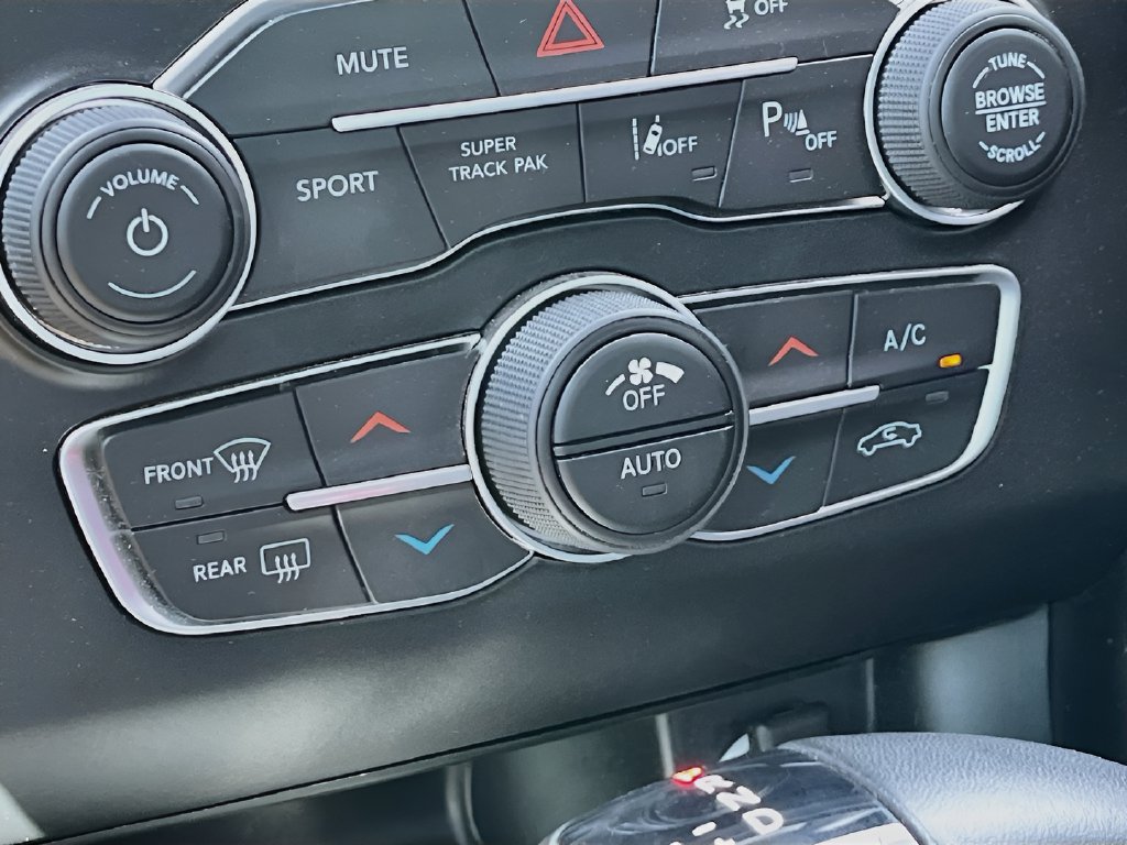 2023 Dodge Charger photo 16 of 34