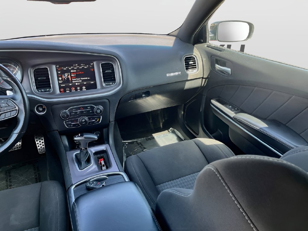 2022 Dodge Charger photo 22 of 31