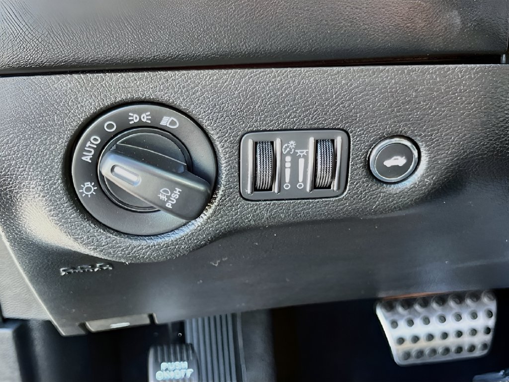 2021 Dodge Charger photo 10 of 33