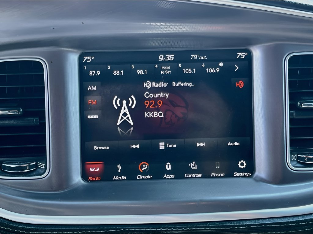 2021 Dodge Charger photo 14 of 33