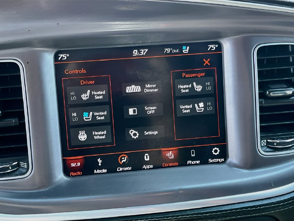 2021 Dodge Charger photo 20 of 33