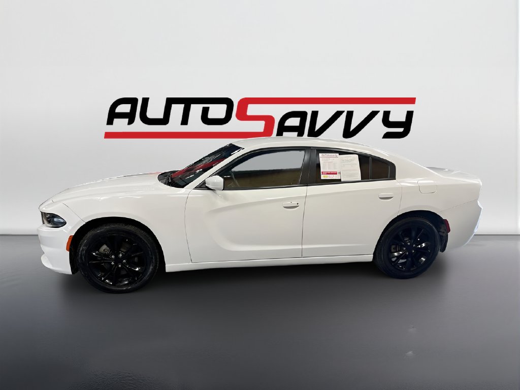 Used 2022 White Knuckle Clear Coat Dodge SXT image 4