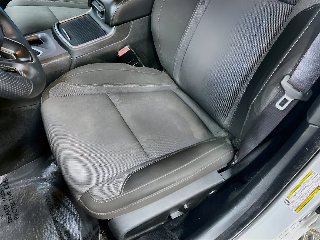 Used 2022 White Knuckle Clear Coat Dodge SXT image 19