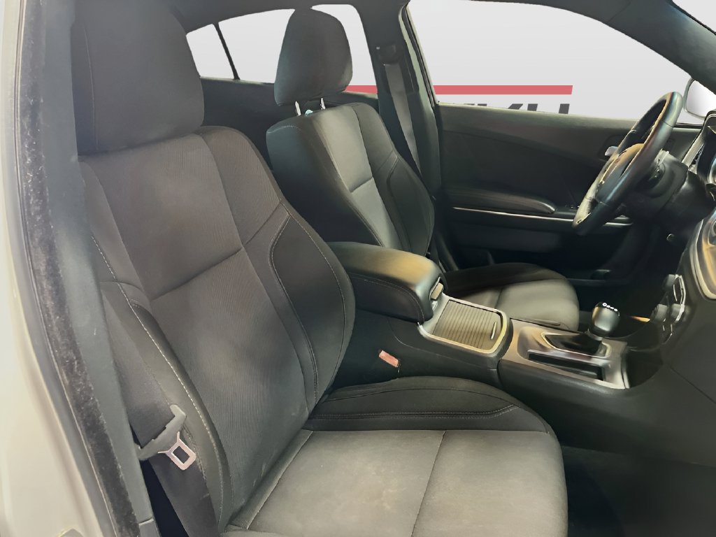 Used 2022 White Knuckle Clear Coat Dodge SXT image 27