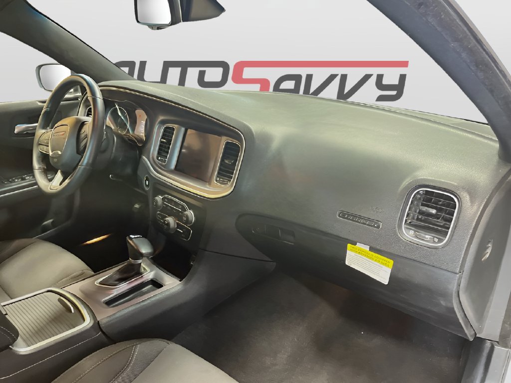 Used 2022 White Knuckle Clear Coat Dodge SXT image 28